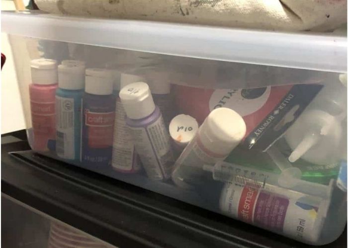 how to store acrylic paint