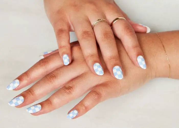 How Long Do Acrylic Nails Last